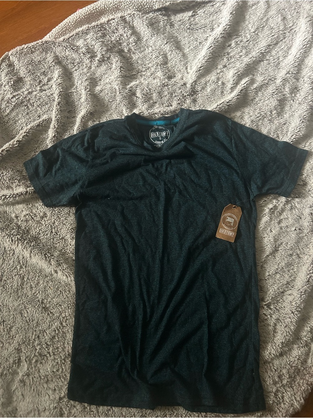 Oakley Men's Teal V-Neck Short Sleeve Tee